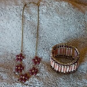 Elegant Pink and Gold Floral Necklace and Bracelet Set